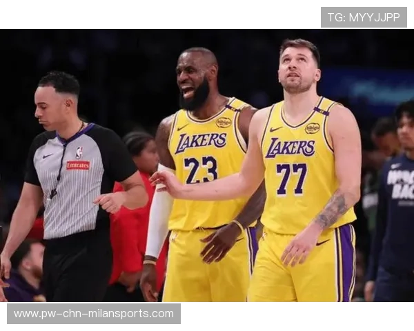 湖人双核组合初显统治力，季后席位可期